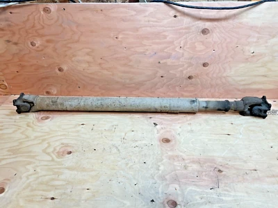 Toyota 4Runner Pickup Rear Drive Shaft 4x4 Manual Transmission 1984-1988 Nice Foto 1 de 4