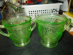 Green Depression Cream and Sugar - Picture 1 of 2