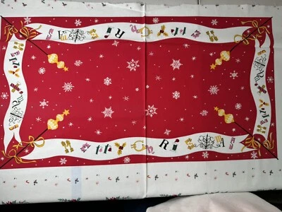 Remember When quilt fabric by RJR Fabrics 5130-1 Christmas panel Foto 1 de 4