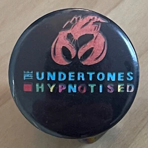 Raro Vintage 80 THE MATICES Banda Botón Hipnotizado Pin Insignia Feargal Sharkey - Imagen 1 de 2