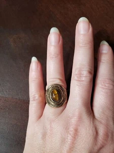 NWT FREE PEOPLE WOMEN'S GOLD AND FAUX TIGER EYE COCKTAIL RING SIZE 8 - Picture 1 of 4