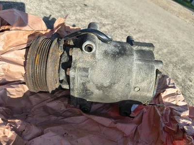 Compresor de aire acondicionado Saturn Vue 2004 Foto 1 de 4