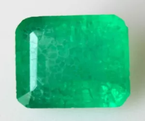 Emeraude Verte de Colombie de 6,85 ct Taille Emeraude - Certificat AGI - Foto 1 di 8