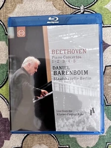 Daniel Barenboim - Beethoven Piano Concertos 1-2-3-4-5 BLU RAY - Foto 1 di 3