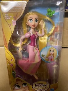 Disney Tangled The Series - Bambola/personaggio Raperonzolo e Pascal - Confezione Danneggiata - Foto 1 di 3
