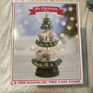 Mr. Christmas 3-stufiger nostalgischer Keramik Weihnachtsbaum Kuchen Dessert Cupcake Ständer - Bild 1 von 2