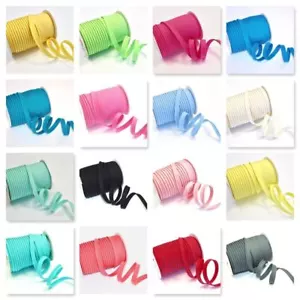 Nastro semplice tubo bias medio 25 m rotolo 40 colori cucito artigianato - Foto 1 di 39
