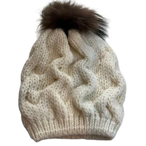 SALE! ECHO Ivory Cable Knit “Asiatic” Raccoon Pom-Pom Beanie, NWT!! - Picture 1 of 4