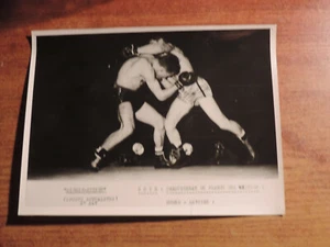 1951 PHOTO DE PRESSE MIROIR N° 247 BOXE CHAMPIONNAT DE FRANCE HUMEZ LAVOINE  - Picture 1 of 1
