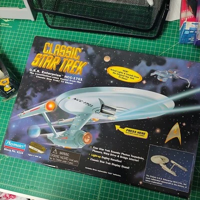 Playmates Classic Star Trek 1995 EE. UU. Caja Original Enterprise NCC-1701 Foto 1 de 4