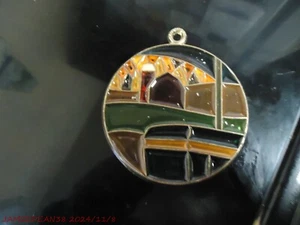 Vintage NEW JOHN DEERE Stained Glass Christmas Ornament/Suncatcher Tractor Barn - Picture 1 of 1