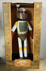 NUOVO Disney Parks Star Wars Galaxy's Edge legno Boba Fett bambola giocattolo statuetta - Foto 1 di 6