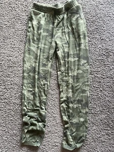 GapFit Boys Drawstring Green Camo Pants Youth XL (12) Pockets EUC - Picture 1 of 5