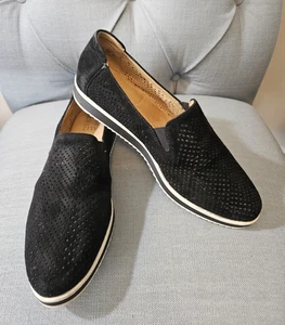 ALIZERNATUR BLACK SUEDE FLATS SIZE 9.5 - Picture 1 of 4