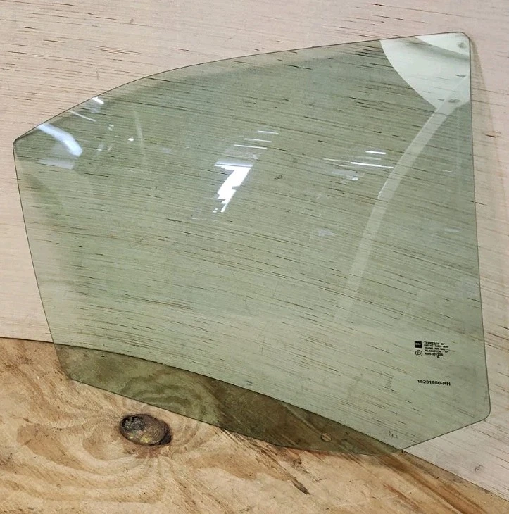 Rear Right OEM Door Glass Fits 2005-2010 Pontiac G6 Sedan - Изображение 1 из 4