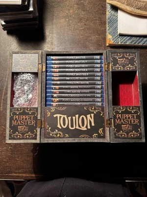 Puppet Master: Toulon’s Ultimate Collectible Trunk Set - Blu - Ray - Region Free - Bild 1 von 4