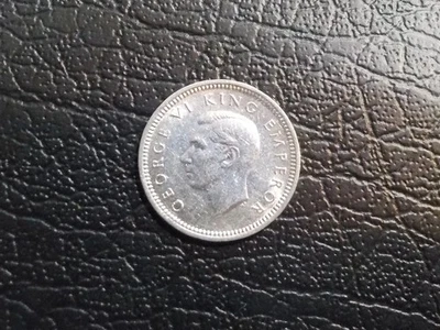 New Zealand, Silver 3 pence, 1940, - Image 1 of 4
