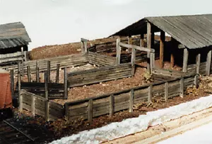 JV MODELS # 2028 Alden Farms Stockyard Wood Kit 80 x 120' 24.4 x 36.6m HO MIB - Picture 1 of 1