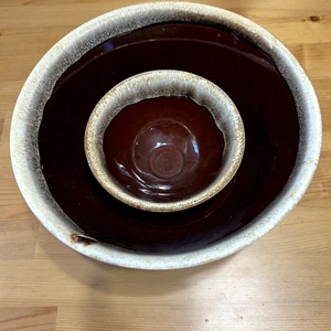 Vintage Brown Drip Glazed Mixing Bowl Set of 2 - Bild 1 von 9