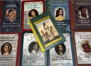 Lot of 9 Dear America Royal Diaries HB Hardcover Books Scholastic - Foto 1 di 12