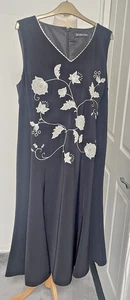 Jacques Vert Wedding/Occasion Dress Size 22 Black/White Floral embroidery - Picture 1 of 7