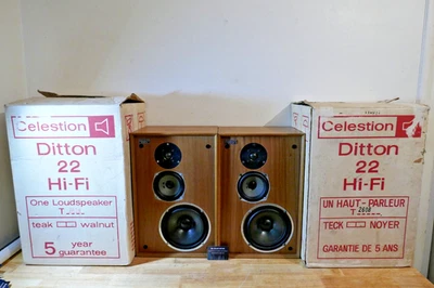 PAIRE D'ENCEINTES CELESTION DITTON 22 / VINTAGE SPEAKERS - image 1 of 4