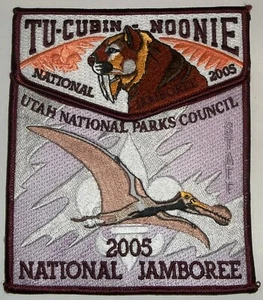 OA TU-CUBIN-NOONIE 508 BSA UTAH PARKS UTAH 2005 JAMBOREE STAFF 2-PATCH DINOSAUR - Imagen 1 de 2