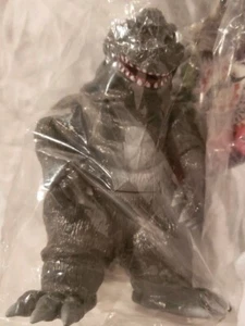 Y-MSF 5" GODZILLA 62 Grey Chibi Style Vinyl Sofubi US Seller Marmit M1 Very Ltd - Picture 1 of 8