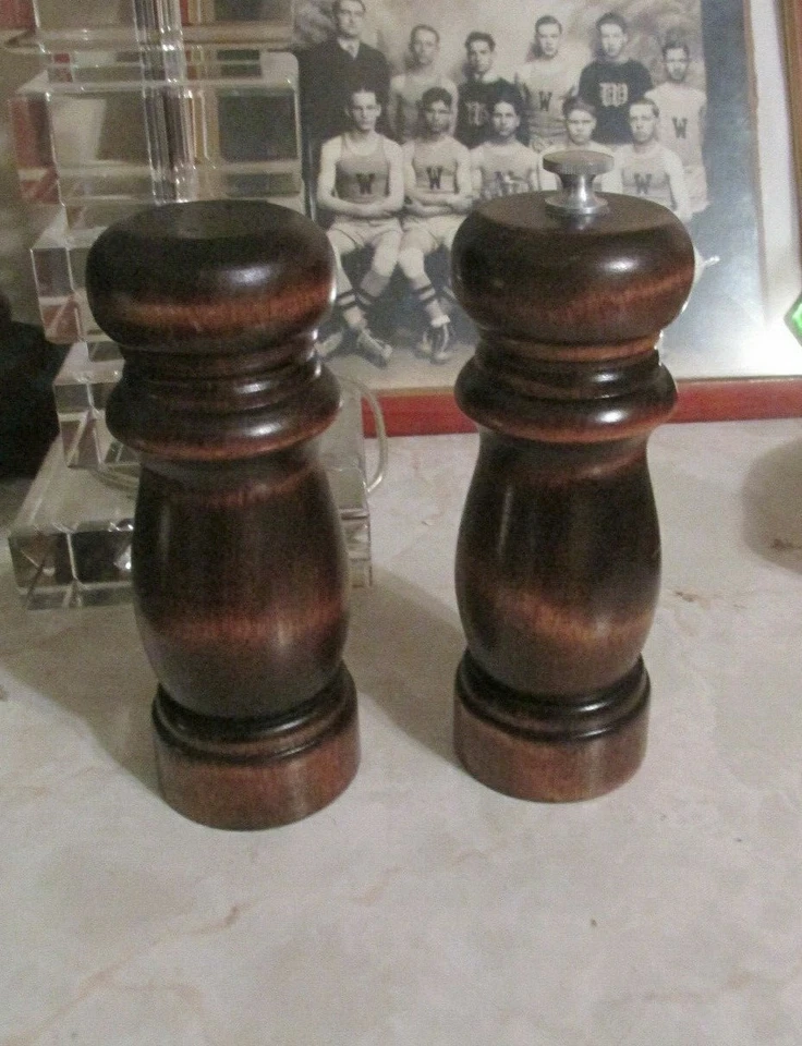 Wood Pepper Mill and Salt Shaker Set Wooden  Made in USA, Vintage 6 inches tall - Image 1 of 4
