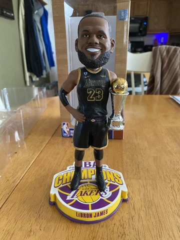 LeBron James 2020 Black Jersey Bobblehead (1,548/10,000 Cover