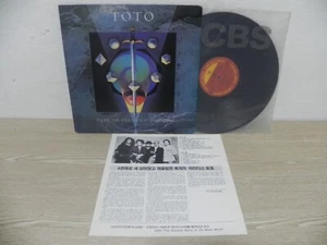 Toto - Past To Present 1990 KOREA Vinyl LP W/INSERT & NO BARCODE - Picture 1 of 3