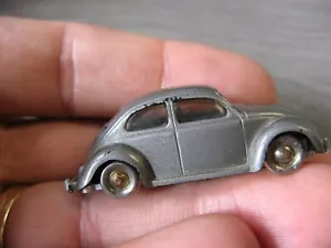 Très bel ancien jouet VW Coccinelle 1200 LEGO vers 1970 format HO - Picture 1 of 12
