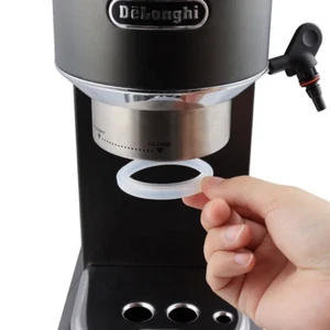 DE LONGHI Guarnizione Porta Filtro per Macchina Caffè EC680 EC685 DEDICA EC820 - Bild 1 von 3