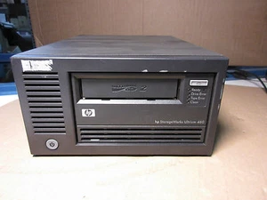 HP StorageWorks Ultrium 460 LTO-2 Carbon External SCSI Tape Drive Q1520A 400GB - Photo 1/3