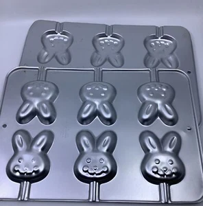 2 Stück Wilton Cookie Treat Pop Pan Backform Osterhase Hase  - Bild 1 von 4