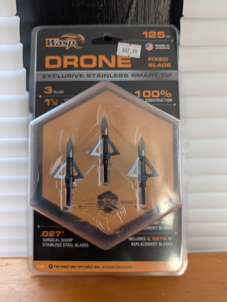 Wasp Archery Products Broadhead Drone 3 Blade 125 Grain 3 Pack 1 1/8" Cut #02125 - Image 1 of 1