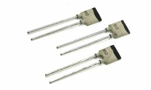 120pF 100V ±2% Philips Ceramic Plate Capacitors -- NOS (20 pieces) - Picture 1 of 2