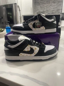 Size 10 Nike SB Dunk Low OG QS Supreme Stars Black DH3228-102 - Picture 1 of 7