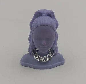 BARBIE DOLL EXTRA VANITY MANNEQUIN HEAD WITH NECKLACE - Picture 1 of 4