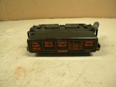 Nissan Pathfinder 1995 luz trasera de fábrica conjunto de luz de freno del lado del conductor izquierdo Foto 1 de 4