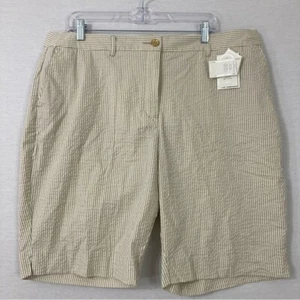 New Charter Club Beige Cream Seersucker Classic Fit Bermuda Shorts size 18 - Picture 1 of 12