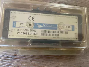 Vicor M1-220-IW/S 28VDC 135W In 5VDC 100W Out Full Brick DC-DC Converter - Picture 1 of 4