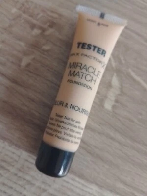 Max Factor Miracle Match Foundation 045 WARM ALMOND All Day BLUR & NOURISH 40 - Image 1 of 4