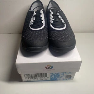 CLOUDSTEPPERS By Clarks Size 7 - Picture 1 of 5