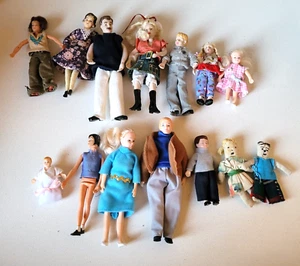 Town Square Miniatures Doll Family Large Lot + Extras 14 Dolls - Picture 1 of 13