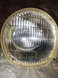 Conjunto de bombilla de faro de haz sellado plana NOS Suzuki 35121-333610 T350 T500 GT380 - Imagen 1 de 9