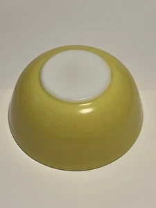 Vintage Large Primary Yellow Pyrex Bowl #404  4 qt - Picture 1 of 4