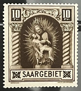 GERMANY - SAAR - #119 Madonna 10 Franc Mont Hinged - CV $16 - Picture 1 of 2