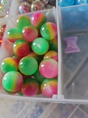 Acrylic Round Craft Beads 16mm Mixed Colour, 10pcs B22325 - Image 1 of 3