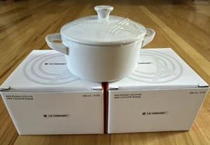 Le Creuset Eiffelturm Mini Cocotte 2er Set Weiß 8oz Neu im Karton Steinzeug - Bild 1 von 4